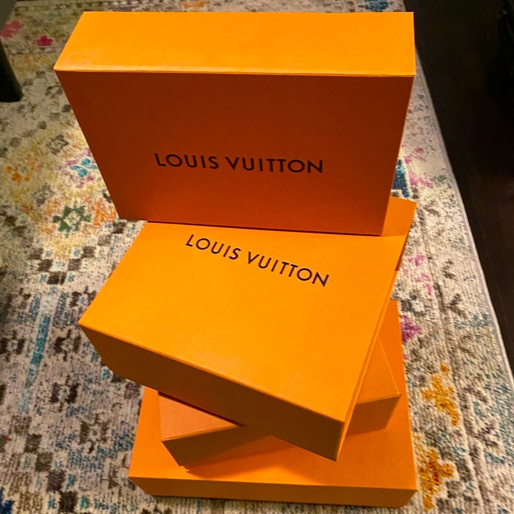 Louis Vuitton box